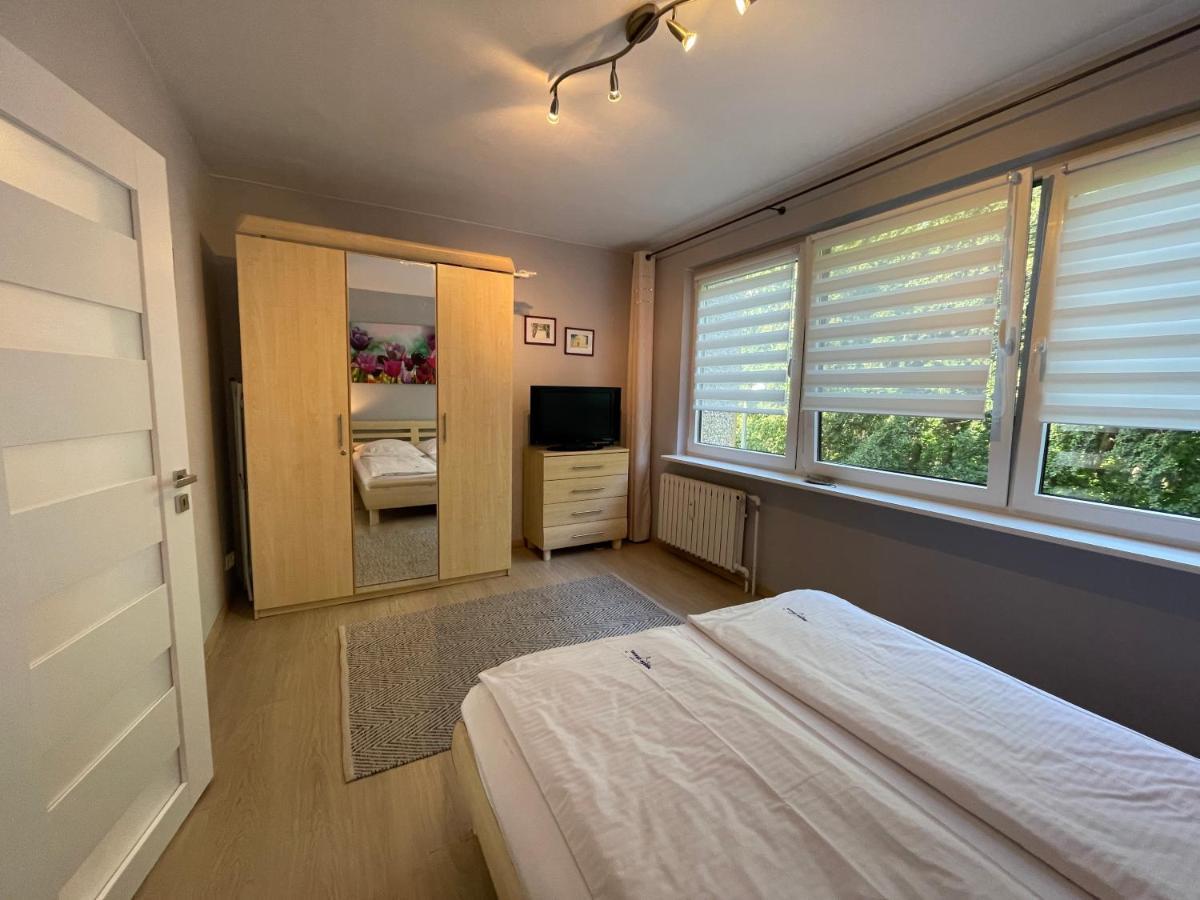 Wolin-Travel Apartament Dom Przy Parku Miedzyzdroje Exteriör bild