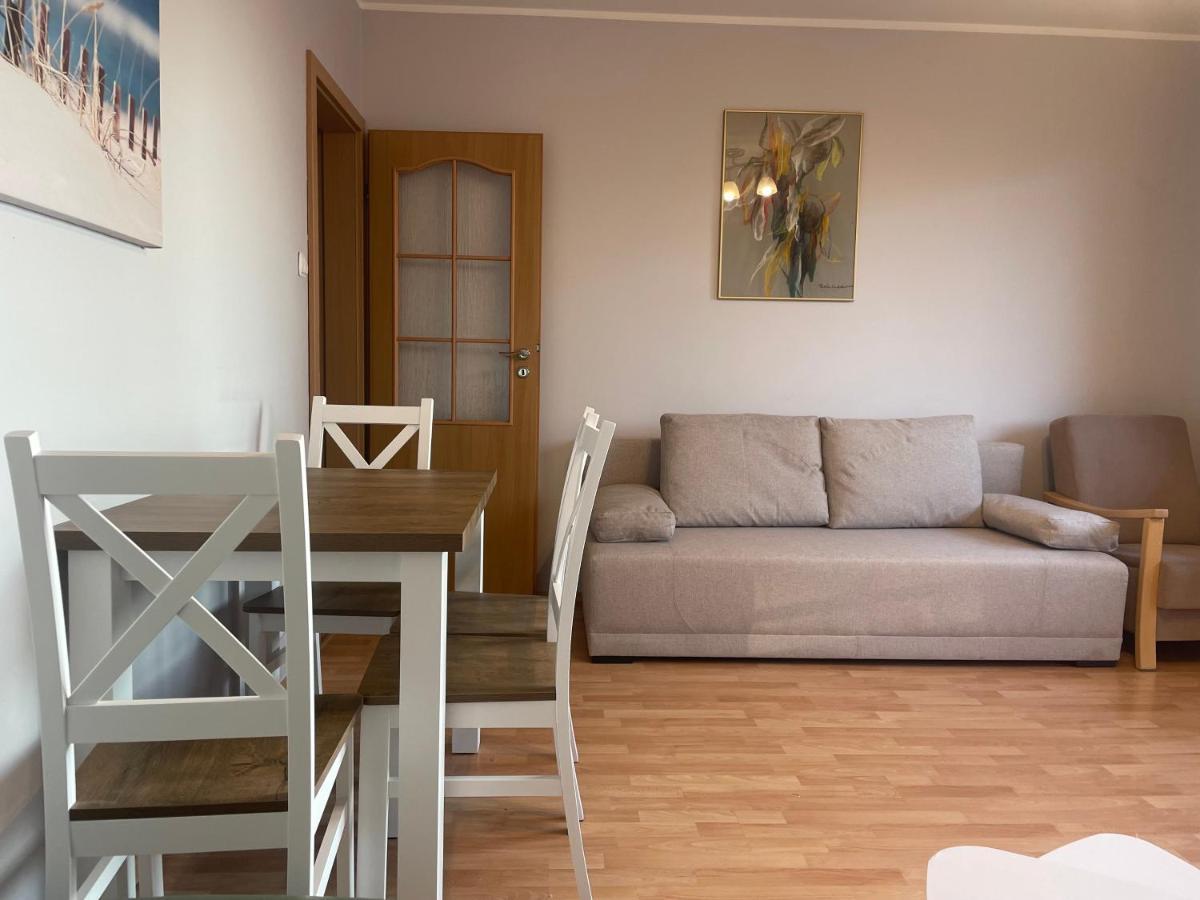 Wolin-Travel Apartament Dom Przy Parku Miedzyzdroje Exteriör bild