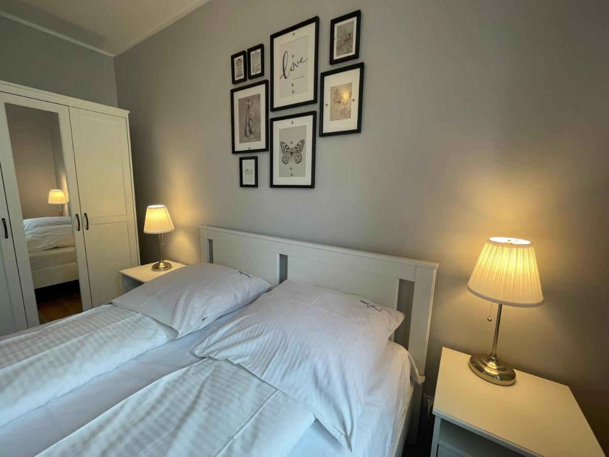 Wolin-Travel Apartament Dom Przy Parku Miedzyzdroje Exteriör bild