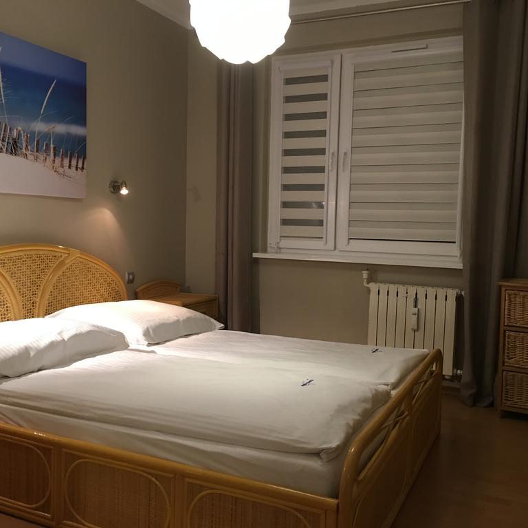 Wolin-Travel Apartament Dom Przy Parku Miedzyzdroje Exteriör bild